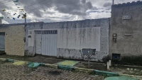 Casa com 2 Quartos e Varanda em Condomínio