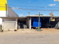 Galpão comercial com loja e casa nos fundos em terreno de 350m²