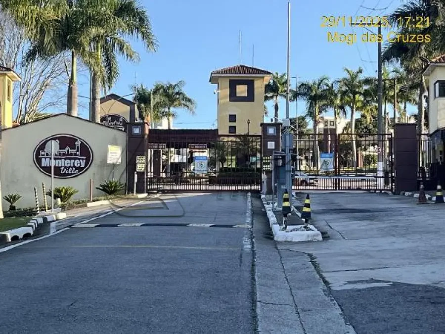 Terreno em Mogi das Cruzes, 1399,65 m²