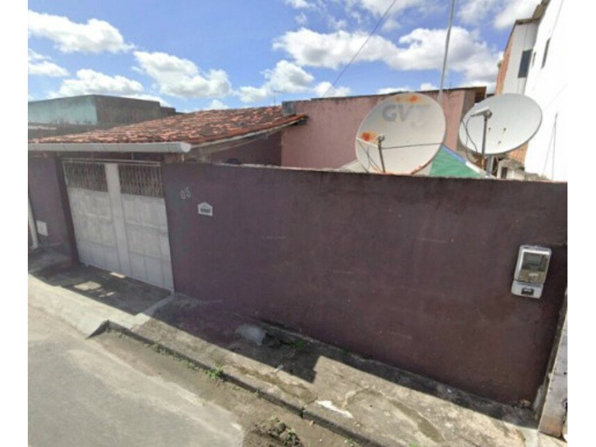 Casa com 32,90m² construída, ocupada, em Gravatá, Camaçari/BA