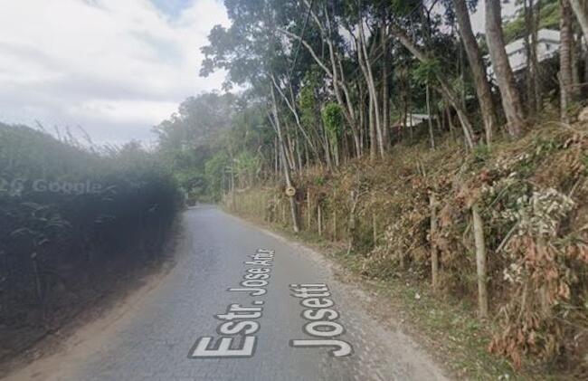 Prédio Residencial em Teresópolis com Ótimo Potencial