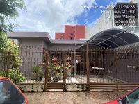 Casa com 4 quartos, 3 banheiros e 2 vagas de garagem