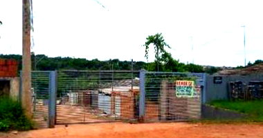 Casa com 2 quartos, 1 banheiro, 59m² área privativa, 1 vaga