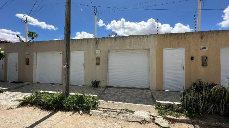 Casa com 1 quarto, 1 banheiro, 1 vaga e 68,1m² construída