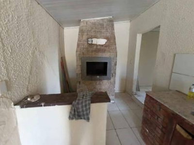 Casa com 2 Quartos e 1 Vaga em São Leopoldo