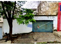 Terreno com edificação deteriorada, 201,6m², desocupado