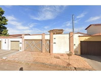 Casa Ocupada no Residencial Barravento com 255,40 m²