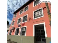 Prédio de 2 pavimentos com 2 quartos e 351 m²