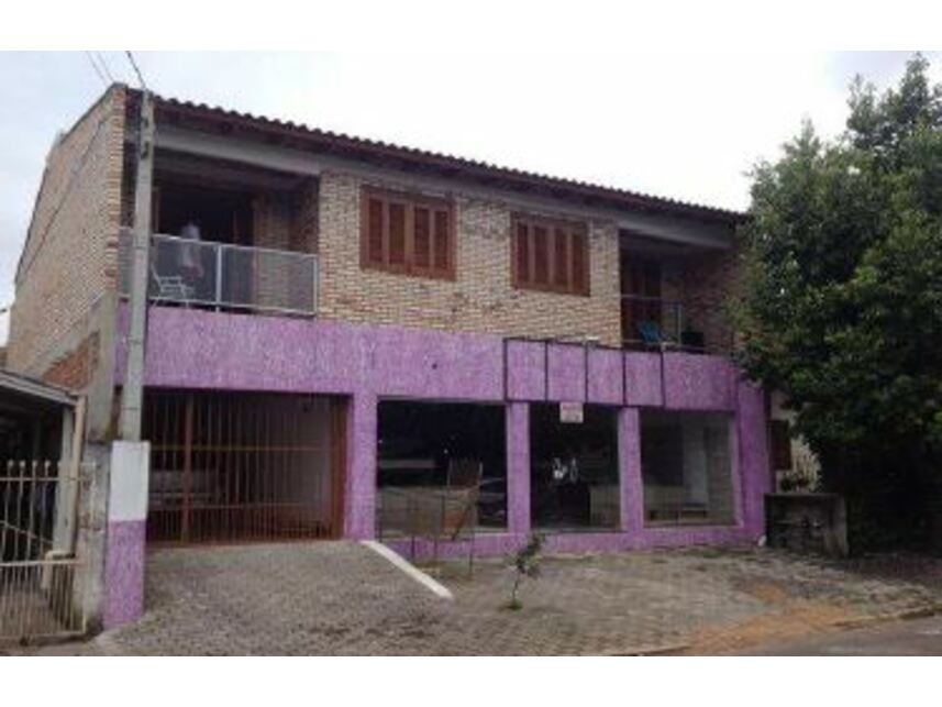 Imóvel Misto (comercial/residencial) com 245,24m² construídos