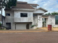 Sobrado com Edícula e Terreno em Santa Tereza do Oeste