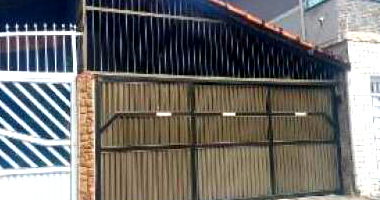 Casa Ocupada com 2 Quartos e 1 Banheiro em Praia Grande/SP