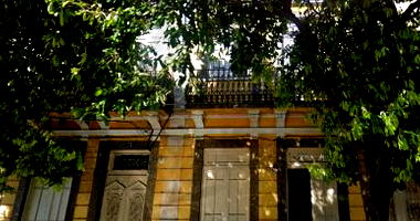 Sobrado com contrato de locação, 3 quartos, 2 banheiros, garagem não informada