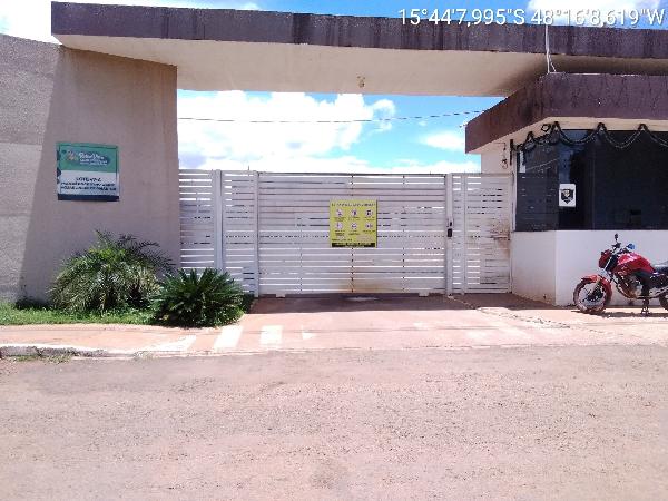 Apartamento com 2 quartos e 1 vaga de garagem