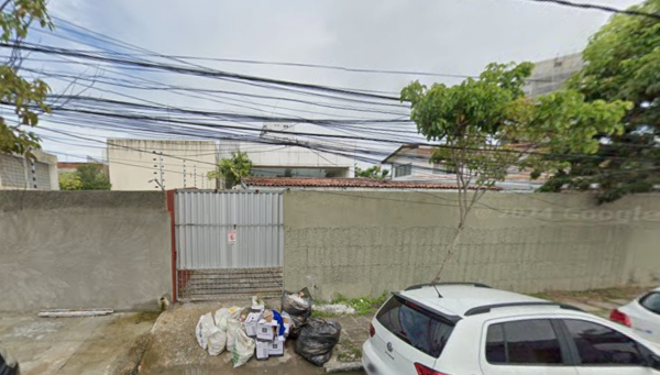 Casa com 420m² no Pina, Recife - 3 quartos, desocupada