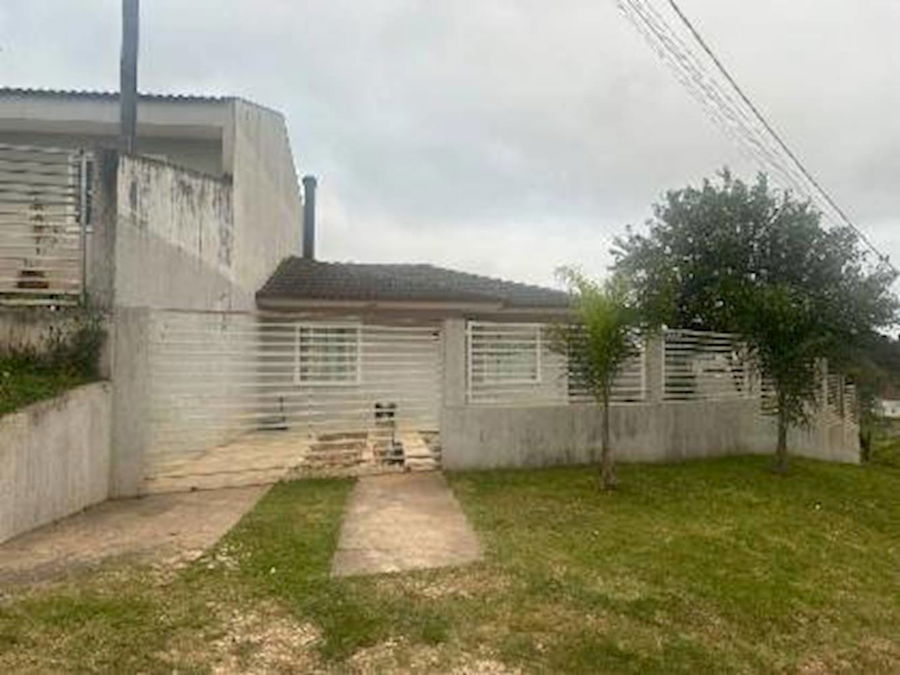 Casa de Condomínio com 3 Quartos e 1 Banheiro em Embu