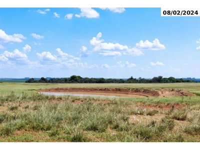Fazenda rural de 4.868.088 m² com casa e benfeitorias