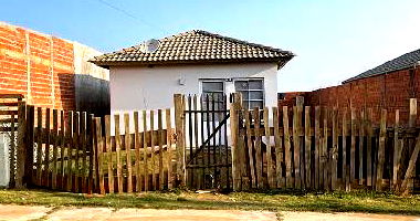 Casa com 2 Quartos e 1 Vaga em Botucatu