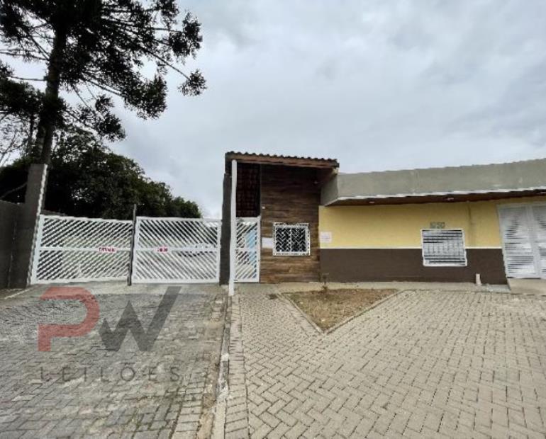 Casa em Condomínio com 2 Quartos em Araucária/PR