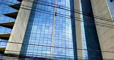 Sala Comercial com 1 vaga e 35,82m² útil, imóvel ocupado