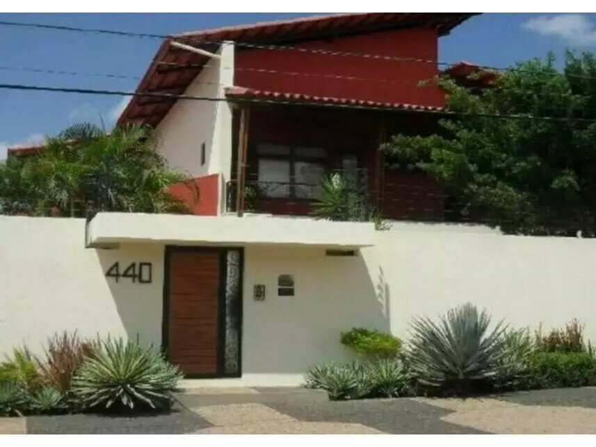 Sobrado com 409,94m² construídos
