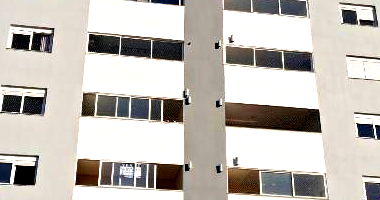 Apartamento em Caxias do Sul com 3 Quartos e 2 Banheiros