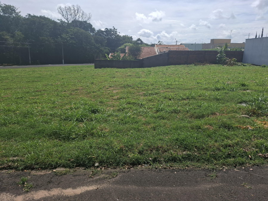 Terreno com 306m² em Mirassol/SP