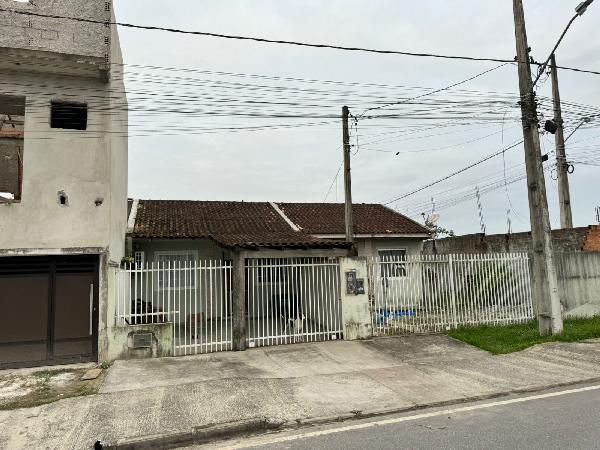 Casa 2 quartos com 36m² construída e 81m² de terreno