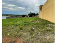 Terreno de 300m², ideal para investimento