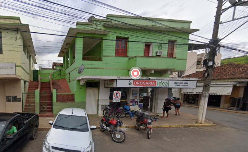 Imóvel Residencial e Comercial com 2 Andares em Astolfo Dutra