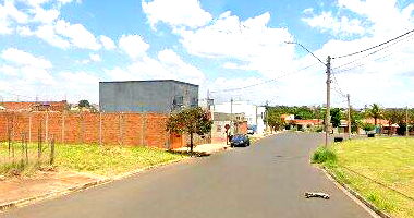 Casa geminada em condomínio com 132m² de área total