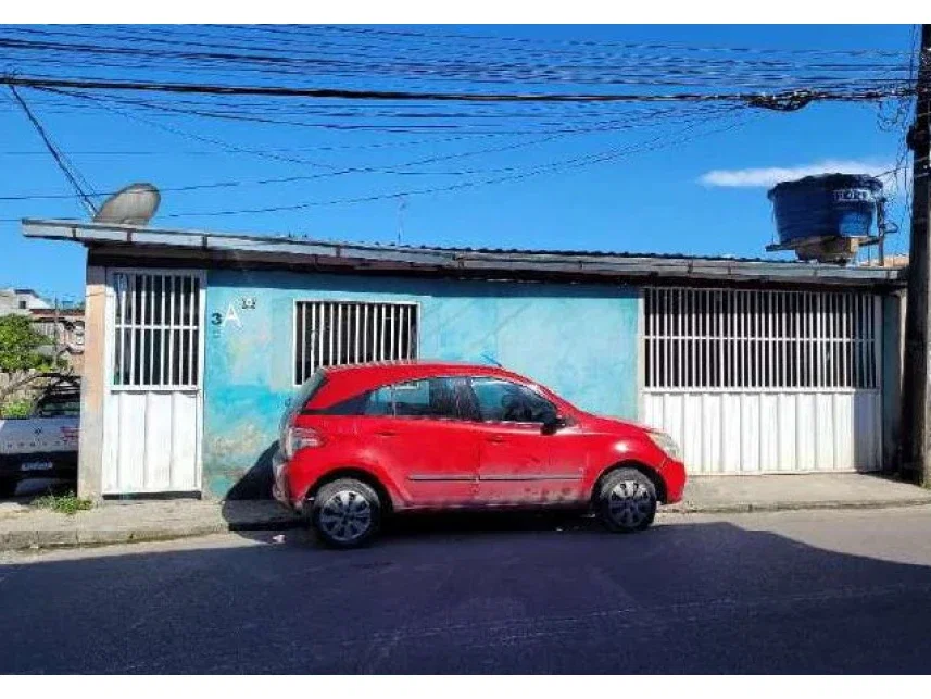 Casa ocupada com 86,97 m² construídos