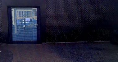 Casa Residencial com 4 Quartos, 299m² Construída e Bem Conservada