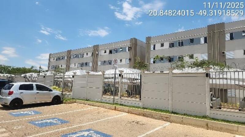 Apartamento com 2 quartos em São José do Rio Preto/SP