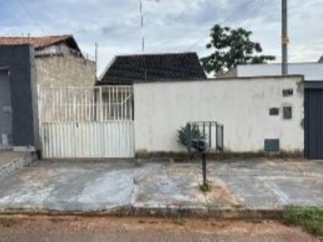 Casa com 2 quartos em Santo Antônio do Descoberto/GO