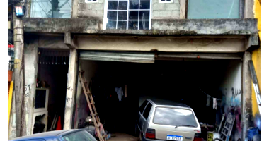 Salão e edícula com 230m² em Cotia/SP