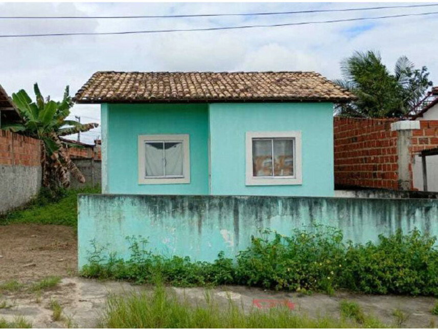 Casa com 40,05m² construídos, ocupada, em leilão