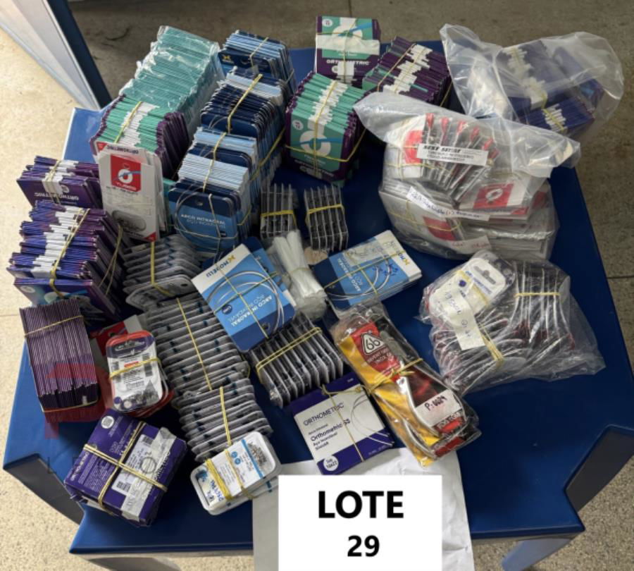 Lote com Material Odontológico em Poços de Caldas