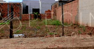 Terreno em Porto Ferreira com 250m²