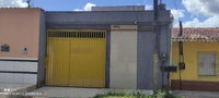 Casa com 3 banheiros, 1 vaga, 230m² de área construída