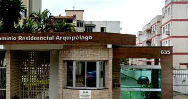 Apartamento com 2 quartos e 1 vaga em Florianópolis/SC