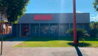 Ex-Agência 241 m², 2 banheiros