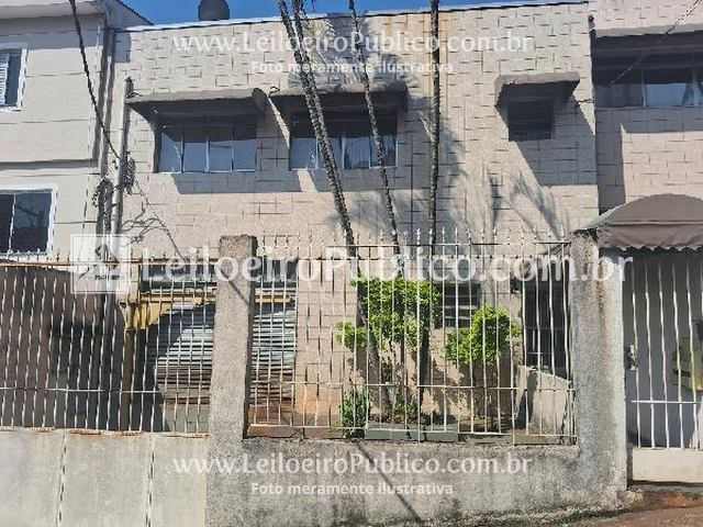Comercial com 2 banheiros e 339m² área total