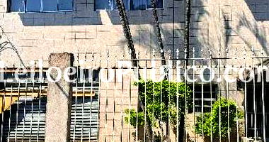 Comercial com 2 banheiros e 339m² área total