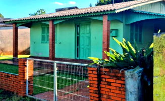 Edificação com 145,28m² em terreno de 687,20m² no Centro