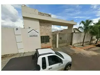 Casa ocupada com 90,42 m² construídos