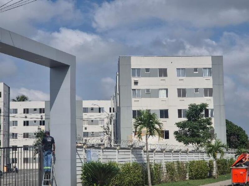 Apartamento 2 Quartos com Vaga em Santa Cruz