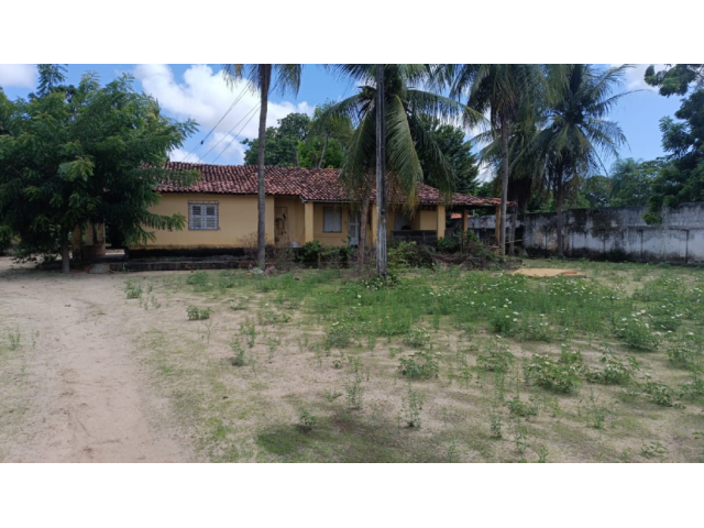 Casa c/ 114m² e Terreno c/ 3.588m² em Fortaleza/CE