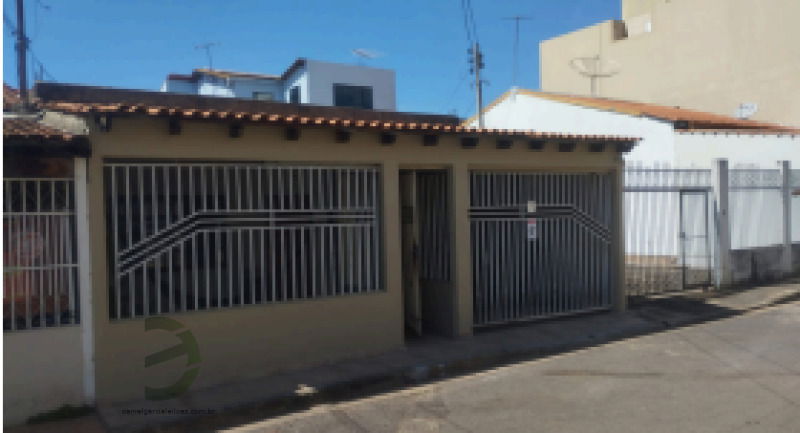 Casa com 3 Quartos e 3 Vagas em Brasília/DF