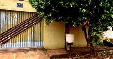 Casa 2 quartos, 1 banheiro, 59.99m² construída, desocupada
