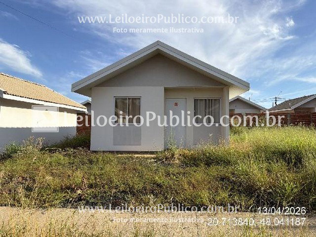 Casa com 2 Quartos e Varanda em Morro Agudo